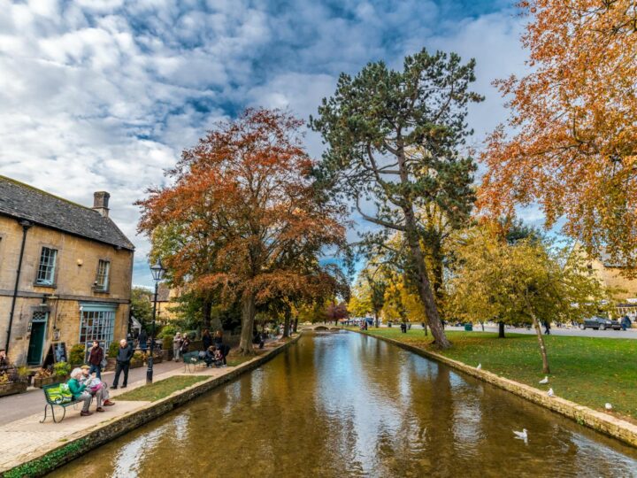 Parque e Praia de Cotswold