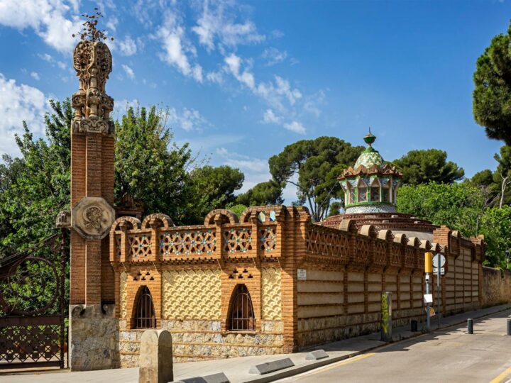 Museu Gaud e Escritrio de Turismo