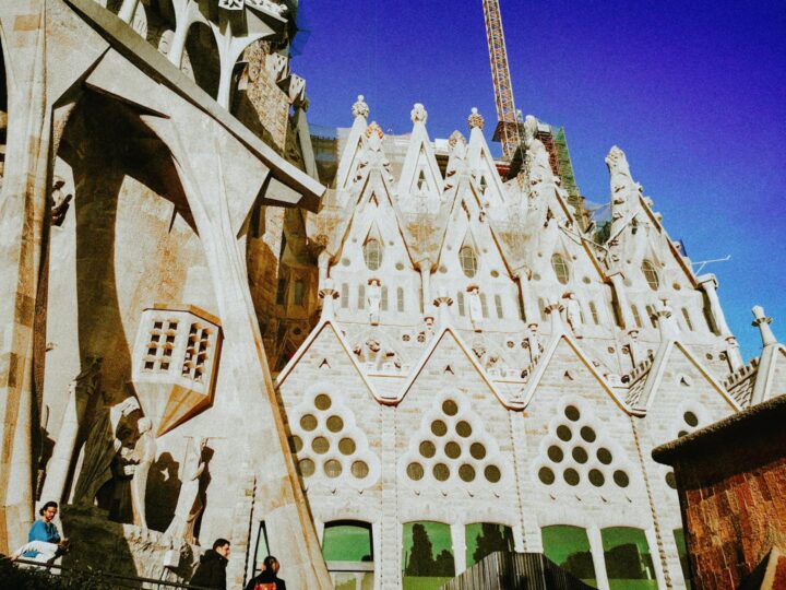 Museu Gaud e Escritrio de Turismo