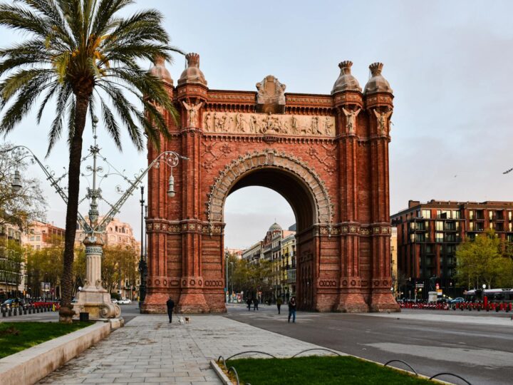 Museu Gaud e Escritrio de Turismo